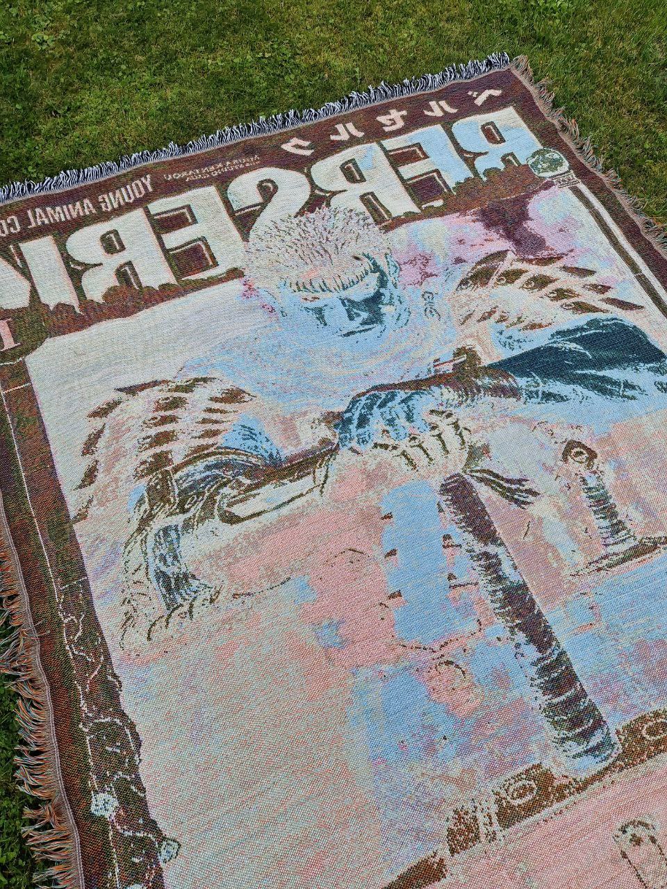 Tapestry rug "Guts in armor"